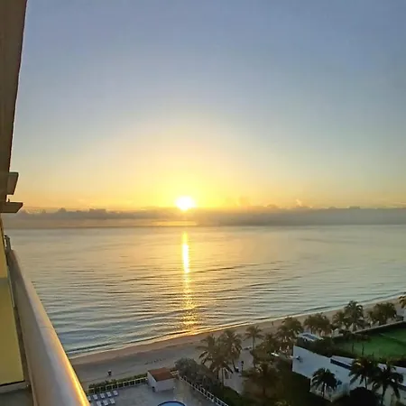 Miami Direct Access To The Beach Miami Beach Exterior photo